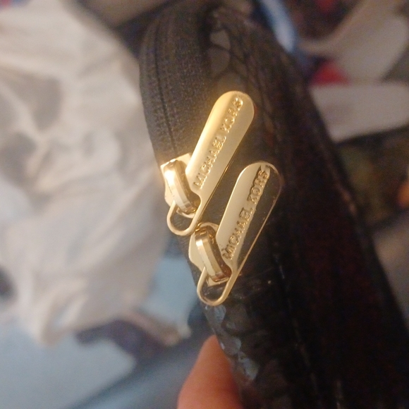 Micheal Kors iPad Mini Case - Picture 4 of 7